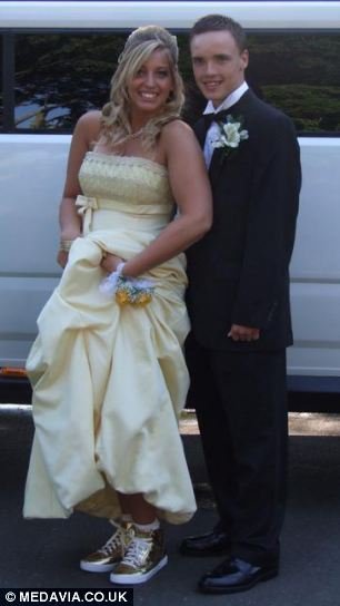 21χρονη έκοψε το πόδι της για να φοράει ψηλά τακούνια [εικόνες] | iefimerida.gr 3