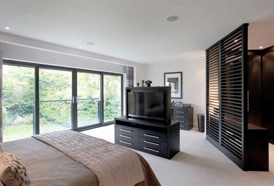 Το νέο παλάτι του Πογκμπά στο Μάντσεστερ -Επαυλη αξίας 3,5 εκατ. ευρώ [εικόνες] | iefimerida.gr 6