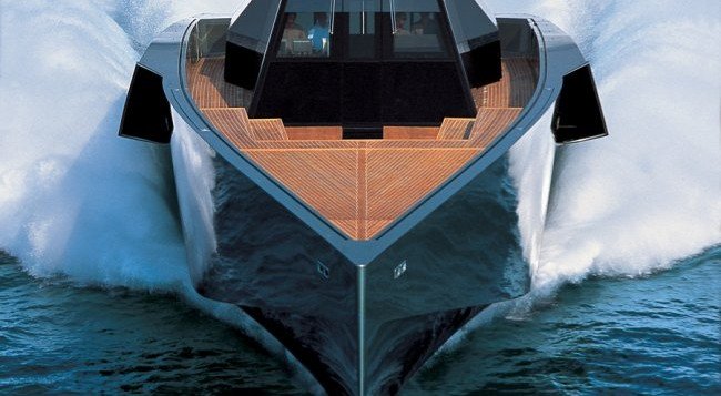 Εμειναν με το στόμα ανοιχτό στη Μύκονο: Το 22 εκατ. σούπερ γιοτ του Μπάτμαν εντυπωσίασε [εικόνες&βίντεο] | iefimerida.gr 4