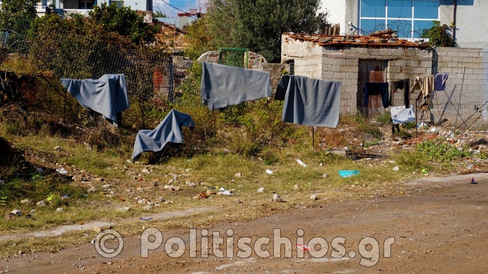 Χίος: Αθλιες οι συνθήκες διαβίωσης των προσφύγων στον καταυλισμό της Σούδας μετά την πρώτη βροχή [εικόνες] | iefimerida.gr 0