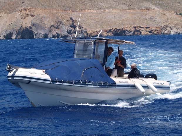 Αυτό είναι το σκάφος με το οποίο πήγε ο Τσίπρας στη Μήλο [εικόνες] | iefimerida.gr 1