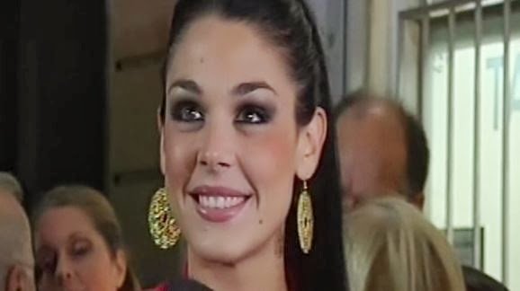 Ηθοποιός κάνει pole dancing και ο Αθερίδης ζαλίζεται [εικόνες] | iefimerida.gr 3