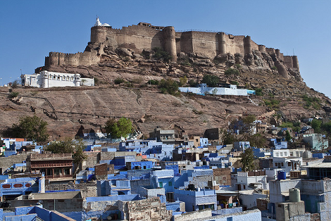 Oκτώ πλήρως... μονόχρωμες αλλά πανέμορφες πόλεις [εικόνες] | iefimerida.gr 3