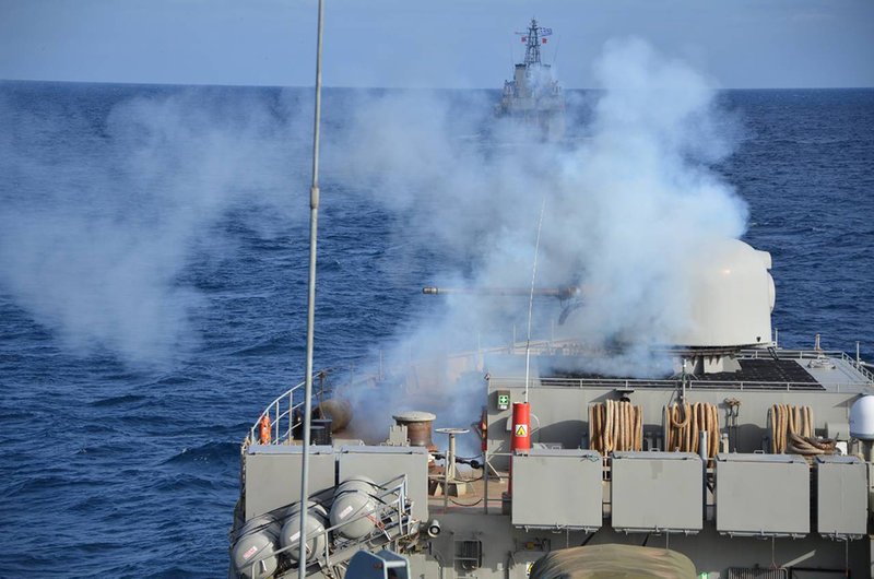 Το Πολεμικό Ναυτικό σε πλήρη ετοιμότητα – Αρματαγωγά και φρεγάτες δάμασαν τον Παγασητικό [εικόνες] | iefimerida.gr 6