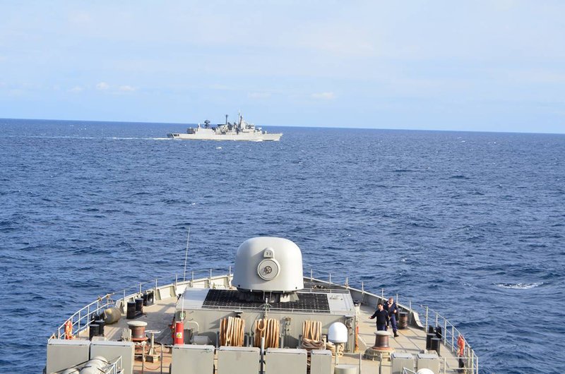 Το Πολεμικό Ναυτικό σε πλήρη ετοιμότητα – Αρματαγωγά και φρεγάτες δάμασαν τον Παγασητικό [εικόνες] | iefimerida.gr 8