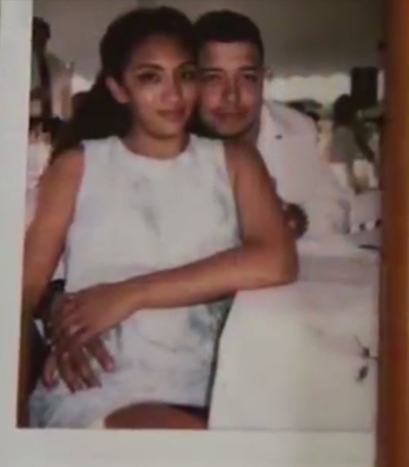 Ο πιο τυχερός άνδρας στον κόσμο -Eχει τρεις συζύγους! [εικόνες & βίντεο] | iefimerida.gr 0