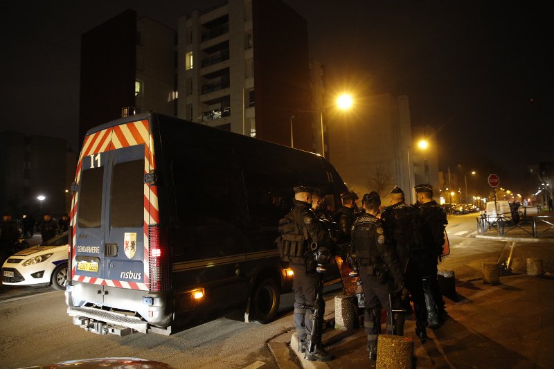 «Ατύχημα» ο βιασμός με γκλοπ μαύρου στο Παρίσι από αστυνομικούς -Τι λέει το εσωτερικό πόρισμα | iefimerida.gr 4
