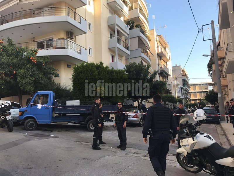 Και συγκεκριμένα στην οδό Κατσαντώνη συμβολή με Πορώτη