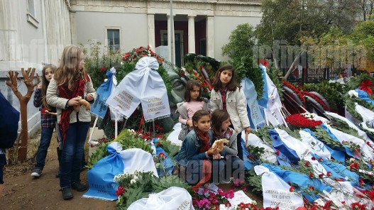 Το Πολυτεχνείο μέσα από τα μάτια των παιδιών [εικόνες] | iefimerida.gr 7