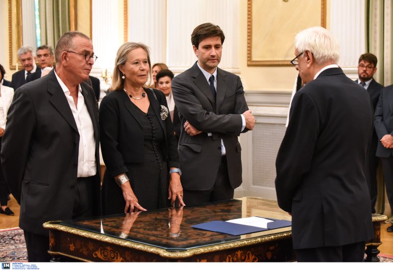 Οι 3 υπουργοί που έδωσαν πολιτικό όρκο [εικόνες] | iefimerida.gr 0