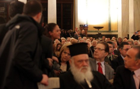 Στους Σαμαρά και Παπούλια επιτέθηκαν, ο Πολύδωρας φοβήθηκε [εικόνα] | iefimerida.gr 0