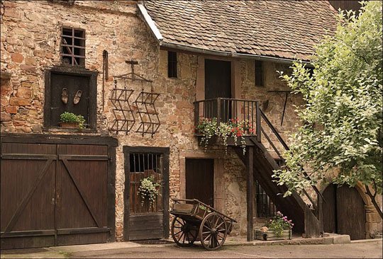 Colmar, η πιο παραμυθένια πόλη της Ευρώπης βρίσκεται στις όχθες ενός ποταμού [εικόνες] | iefimerida.gr 3