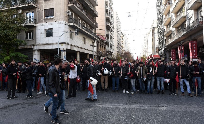 Πολυτεχνείο: Την αποχώρηση των καταληψιών ζητά η Επιτροπή Εορτασμού και οι φοιτητές | iefimerida.gr 0