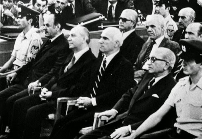 30 Δεκεμβρίου 1975: Βγαίνει η απόφαση για τους χουντικούς στη δίκη του Πολυτεχνείου [εικόνες] | iefimerida.gr 0
