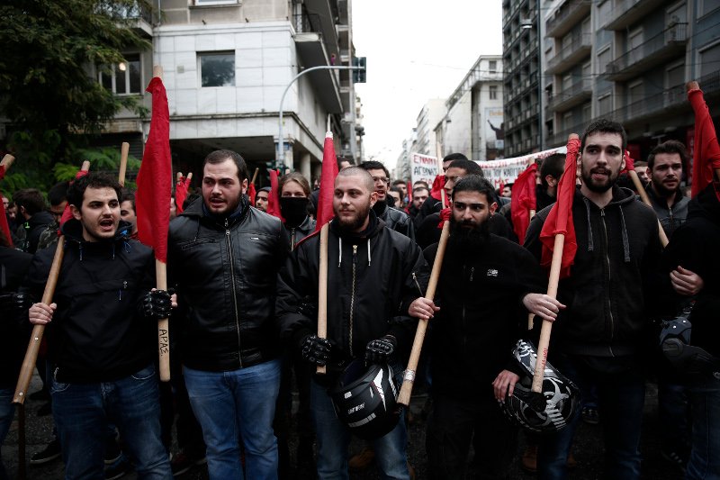 Εληξε η κατάληψη στο Πολυτεχνείο -Ξεκίνησαν οι εκδηλώσεις μνήμης [εικόνες] | iefimerida.gr 0
