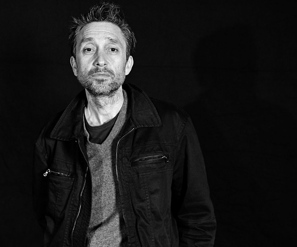 Στην Αθήνα ο σπουδαίος Ζοέλ Πομερά -Μετατρέπει τη Στέγη σε Κοινοβούλιο [εικόνες]  | iefimerida.gr 4