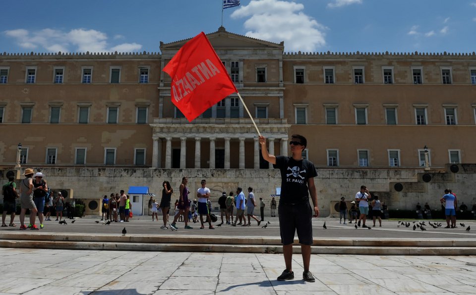  Κλειστό το κέντρο από τα συλλαλητήρια κατά της συμφωνίας -ΜΑΤ έξω από τη Βουλή | iefimerida.gr 0