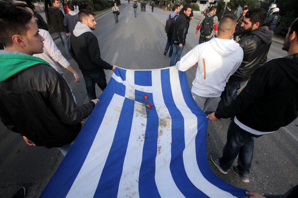Επεισόδια στην πορεία για το Πολυτεχνείο | iefimerida.gr 16