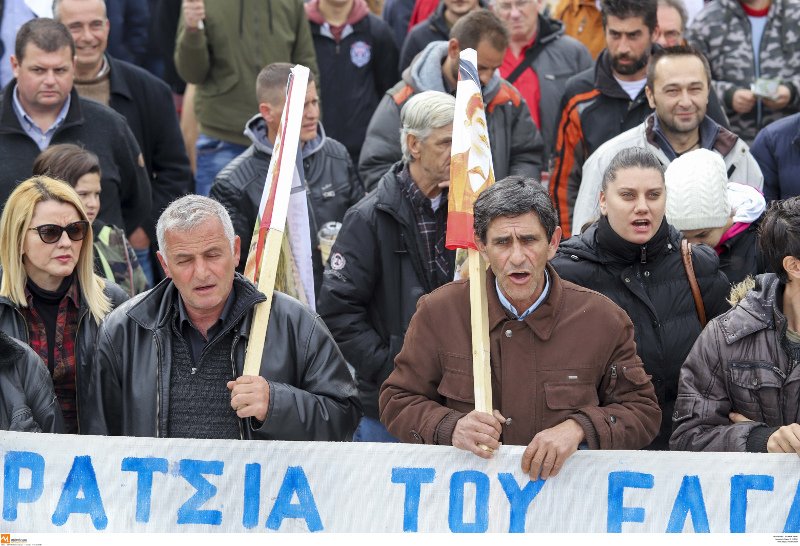 Θεσσαλονίκη: Σε εξέλιξη η πορεία των αγροτών στο κέντρο της πόλης [εικόνες & βίντεο] | iefimerida.gr 0