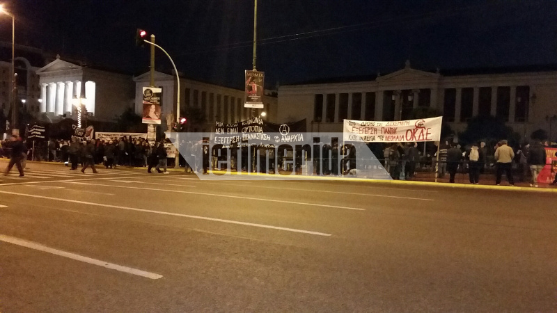 «Πόλεμος» στα Εξάρχεια: Εξελιγμένες μολότοφ και πιστόλια με εκρηκτικά -Στην επέτειο της δολοφονίας Γρηγορόπουλου [εικόνες &amp; βίντεο] | iefimerida.gr 12