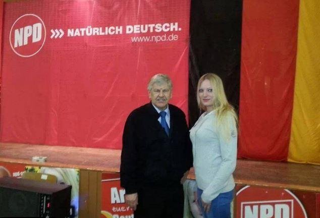 Πορνοστάρ διαφήμιζε ακροδεξιό κόμμα -Την απέλυσαν γιατί είχε επαφή με μαύρο άνδρα σε ταινία [εικόνες] | iefimerida.gr 3