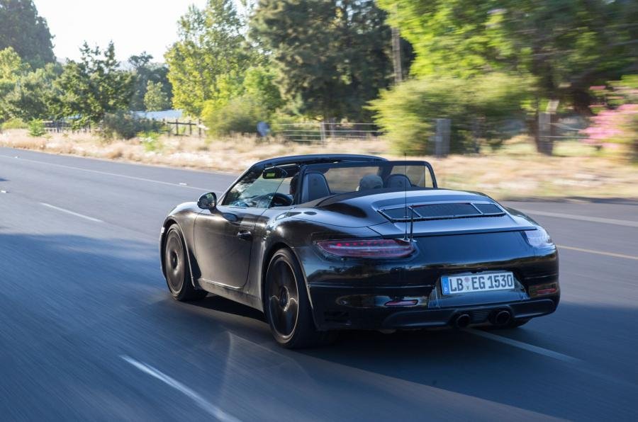 Η ανανεωμένη Porsche 911 χωρίς καμουφλάζ σε δοκιμές στη Νότια Αφρική | iefimerida.gr 5