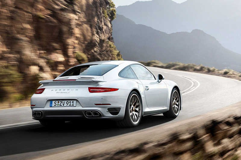 Porsche 911 Turbo: Πιο γρήγορη και high tech από ποτέ | iefimerida.gr 1
