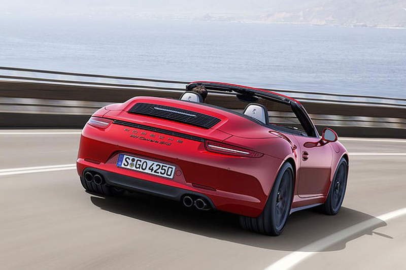Η Porsche 911 αποκτά ακόμα μια παραλλαγή, την Carrera GTS με 430 άλογα | iefimerida.gr 3