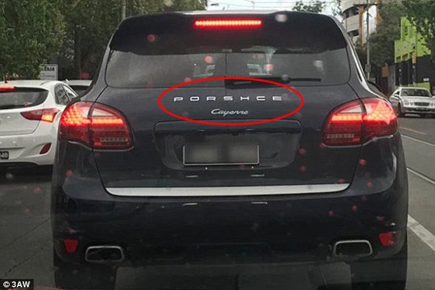Κι αυτό γιατί το σήμα της είναι γραμμένο λάθος καθώς είναι Porshce και όχι Porsche.