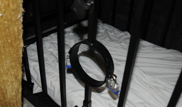 40χρονος σχεδίαζε να απαγάγει και να φάει ένα παιδί -Οργανα βασανιστηρίων βρέθηκαν στο σπίτι του [εικόνες] | iefimerida.gr 1