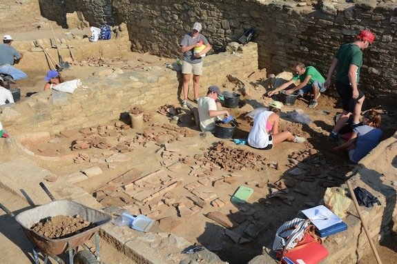 Αρχαίο εμπορικό κέντρο ανακαλύφθηκε στις Σέρρες -Εντυπωσιακά τα ευρήματα [εικόνες] | iefimerida.gr 1