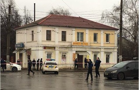 Εληξε η ομηρία σε ταχυδρομείο στην Ουκρανία - Συνελήφθη ο δράστης [εικόνες & βίντεο] | iefimerida.gr 2