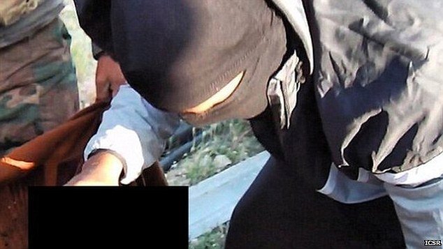 Ο τρομοκράτης πίσω από τον Τζιχάντι Τζον: Στο μικροσκόπιο 27χρονος που προσποιήθηκε τον νεκρό για να μπει στη Βρετανία [εικόνες] | iefimerida.gr 7