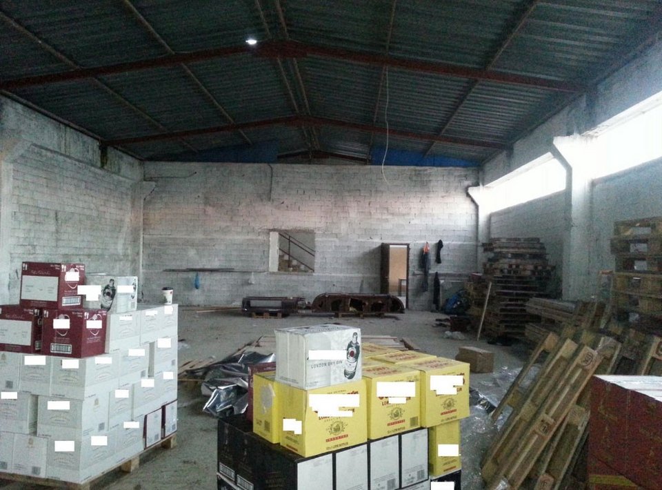 Σπείρα «γέμιζε» την ελληνική αγορά με ποτά-μπόμπες από τη Βουλγαρία -Πώς στήθηκε το κόλπο [εικόνες] | iefimerida.gr 0