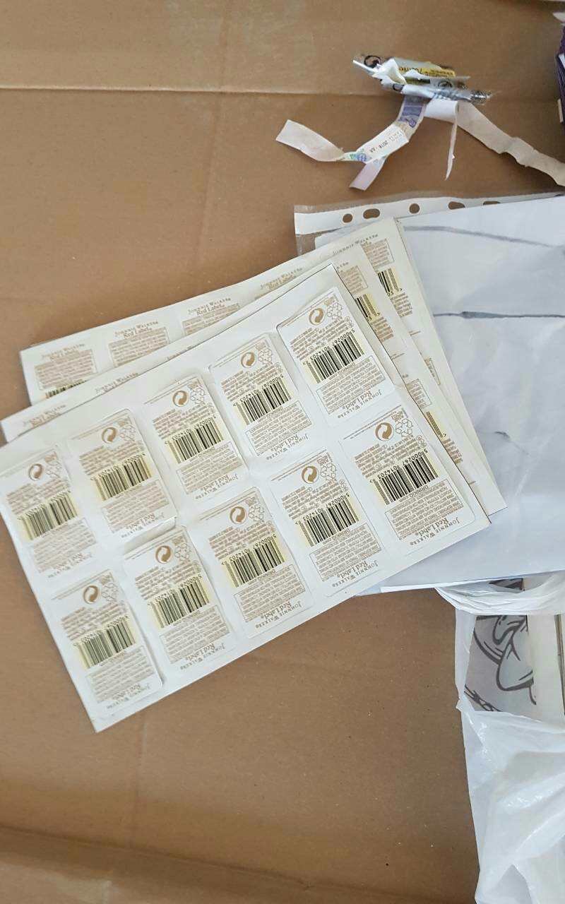 Στην τσιμπίδα του ΣΔΟΕ κύκλωμα που παρασκεύαζε ποτά-«μπόμπες» [εικόνες] | iefimerida.gr 1