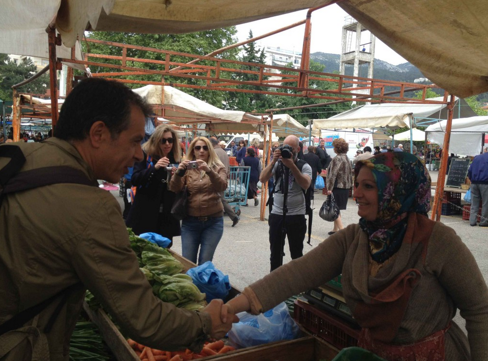 Οταν ο Σταύρος Θεοδωράκης συνάντησε την Σαμπιχά Σουλεϊμάν [εικόνες] | iefimerida.gr 3