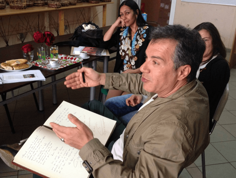 Οταν ο Σταύρος Θεοδωράκης συνάντησε την Σαμπιχά Σουλεϊμάν [εικόνες] | iefimerida.gr 1