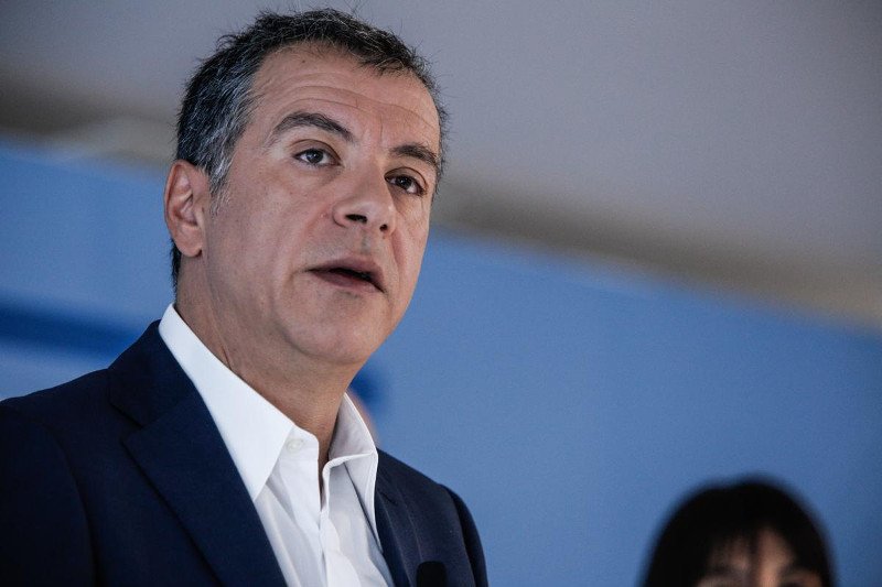 Με 8 βαριά ονόματα οικονομολόγων εμφανίστηκε ο Θεοδωράκης στη διακαναλική | iefimerida.gr 5