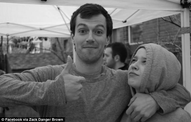 Η μαγεία του ίντερνετ: Νεαρός ζητάει 10 δολάρια για να φάει μια πατατοσαλάτα και του στέλνουν 30.000 [βίντεο&εικόνες] | iefimerida.gr 1