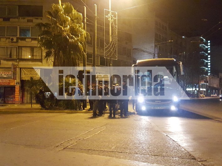 Πούλμαν από την Αθήνα αναχώρησαν για το συλλαλητήριο της Θεσσαλονίκης [εικόνες] | iefimerida.gr 1