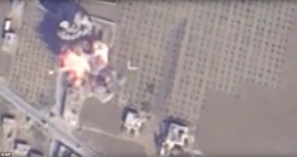 Αυτό είναι το κολοσσιαίο δωμάτιο πολέμου της Ρωσίας -Από εδώ ο Πούτιν δίνει εντολές για το βομβαρδισμό των τζιχαντιστών [εικόνες] | iefimerida.gr 2