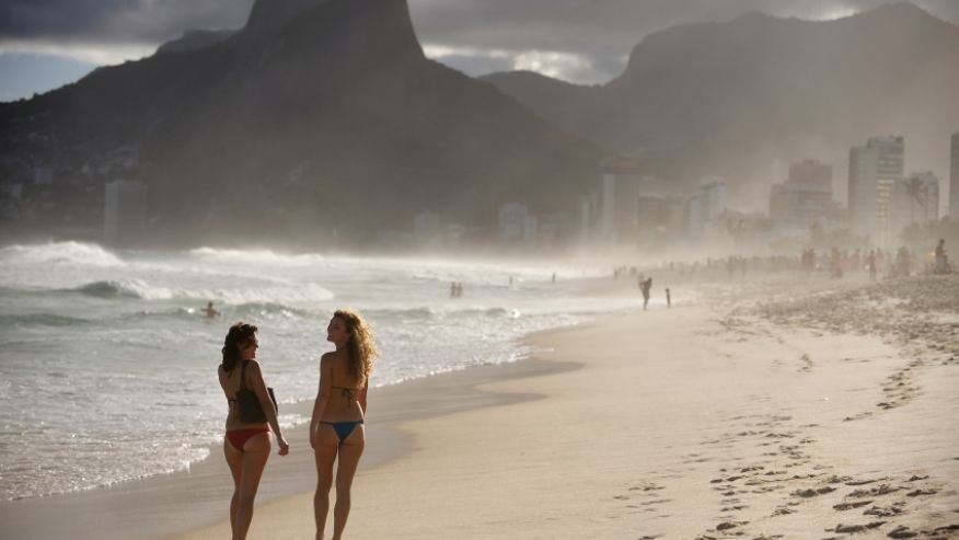 Αυτή η ελληνική παραλία είναι μεταξύ των καλύτερων του κόσμου για γυμνισμό [εικόνες] | iefimerida.gr 3