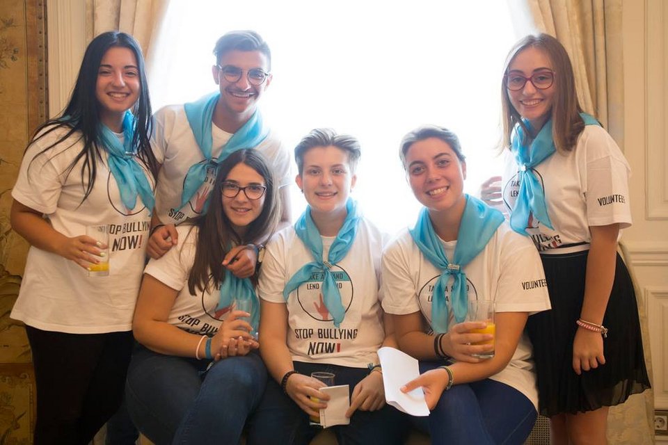 Στο Ρέθυμνο το Διεθνές βραβείο «Νταϊάνα» -Τιμήθηκαν 30 μαθητές [εικόνες]      | iefimerida.gr 1