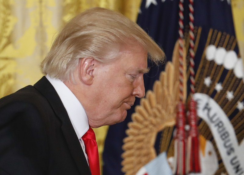 Ο Τραμπ πάσχει από κλειστοφοβία -Τα σημάδια και τα τηλέφωνα στους παλιούς του φίλους [εικόνες & βίντεο]  | iefimerida.gr 14