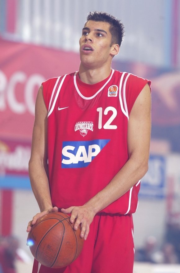 Πρίντεζης: Αμούστακος πήγε το 2000 στον Ολυμπιακό και θα φύγει 35άρης το 2020 [εικόνες] | iefimerida.gr 1