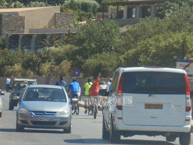 Ενας πρίγκιπας με ποδήλατο -Οι βόλτες στην Ελούντα του πλουσιότερου Σαουδάραβα στον κόσμο [εικόνες] | iefimerida.gr 2