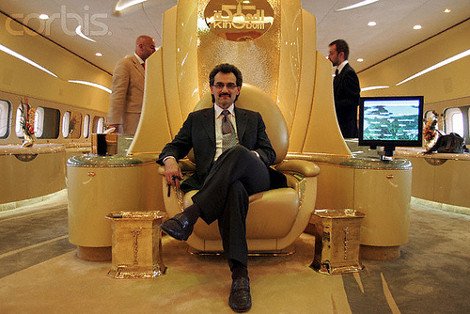 Ποιος είναι ο Σαουδάραβας κροίσος που συναντήθηκε με τον Σαμαρά -Η καλλονή σύζυγος, η εκκεντρική παρουσία στο γάμο της Μίντλετον και οι διάσημες φιλίες του [εικόνες]  | iefimerida.gr 16