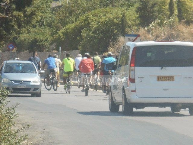 Ενας πρίγκιπας με ποδήλατο -Οι βόλτες στην Ελούντα του πλουσιότερου Σαουδάραβα στον κόσμο [εικόνες] | iefimerida.gr 1