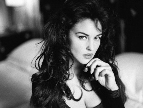 Κι όμως η Μόνικα Μπελούτσι κλείνει τα 50 -Ολα όσα την κάνουν να παραμένει το πιο σαγηνευτικό θηλυκό του κόσμου [εικόνες] | iefimerida.gr 0