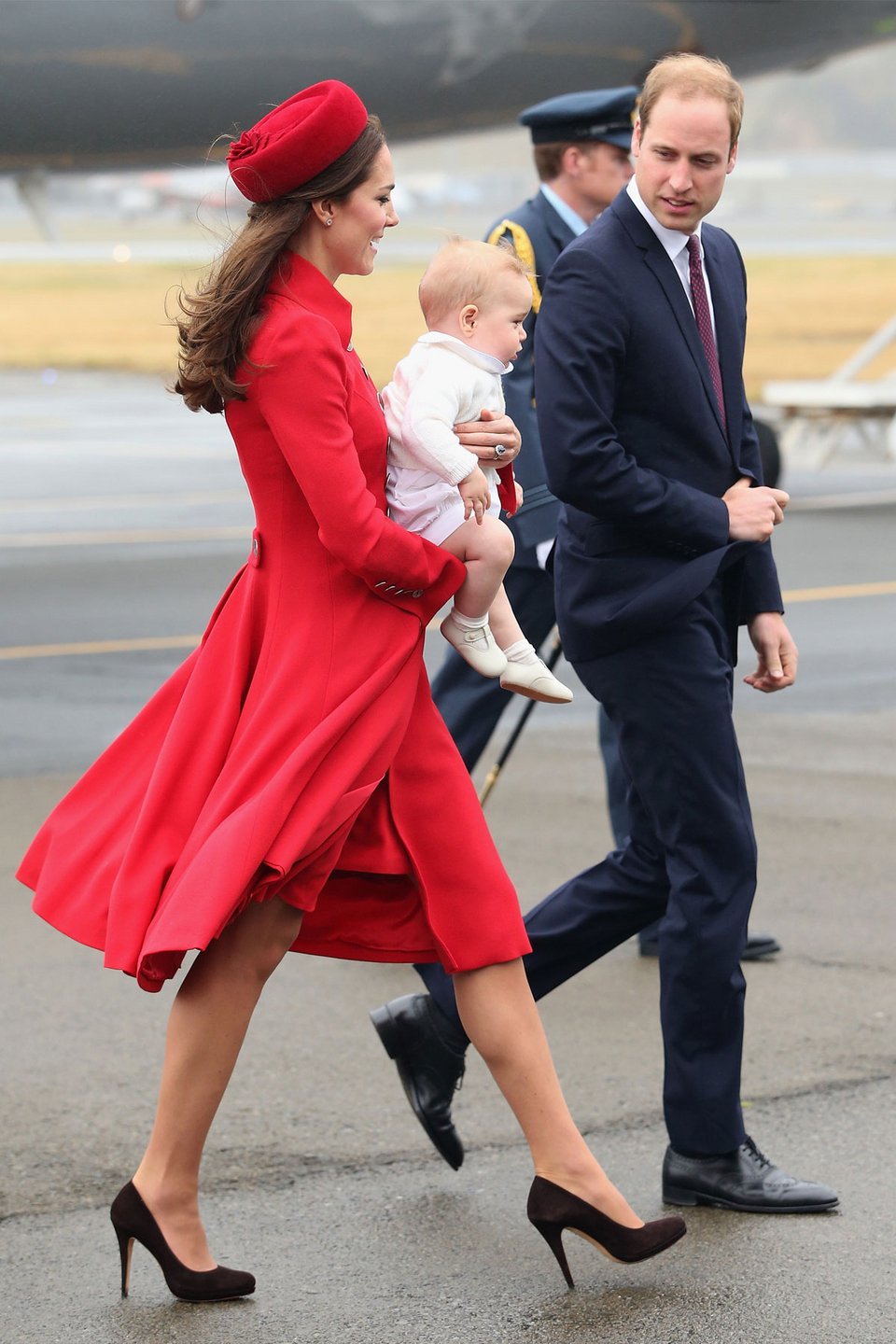 Ο μικρός πρίγκιπας έκλεψε την παράσταση από την Κέιτ Μίντλετον [εικόνες] | iefimerida.gr 1